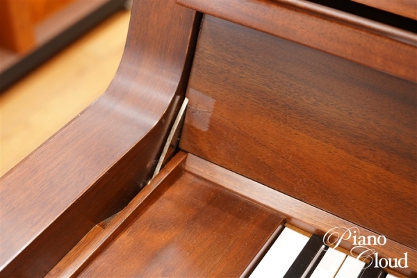 中古アップライトピアノ W102