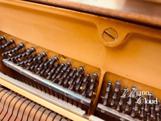 中古アップライトピアノ W102