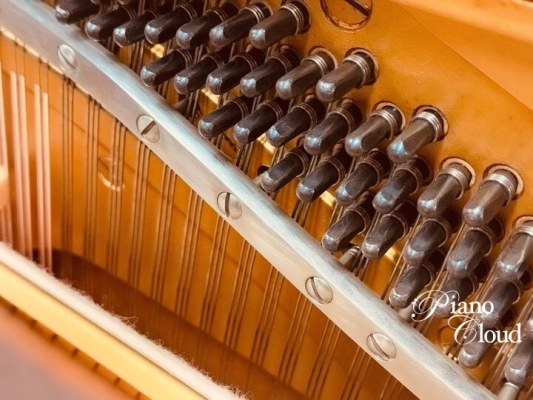 中古アップライトピアノ W102