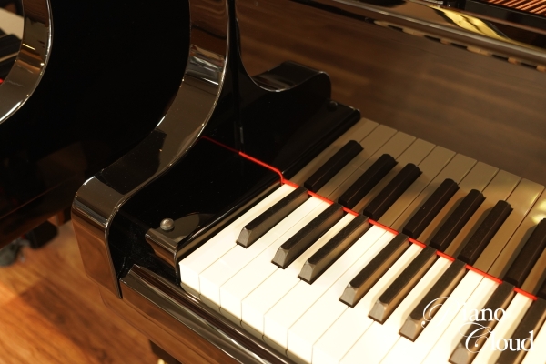 グランドピアノ C3X