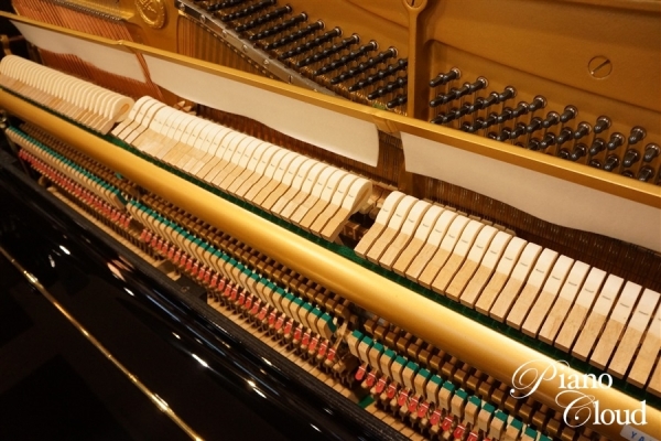 中古アップライトピアノU1A