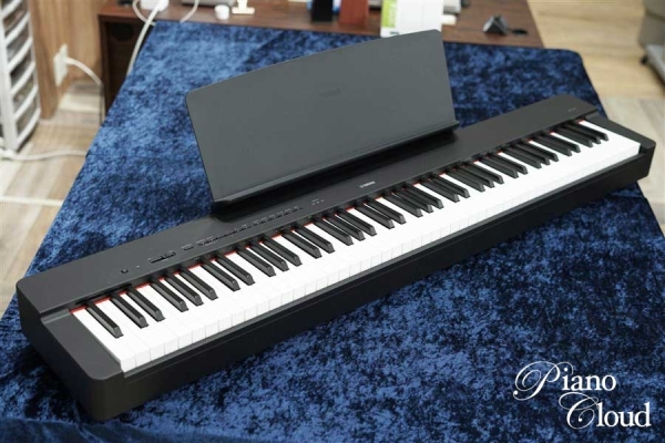 電子ピアノ　P-225 BK