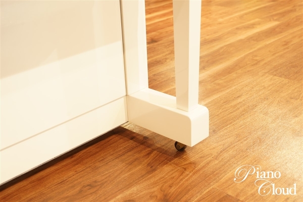 中古アップライトピアノ U3H　ホワイト