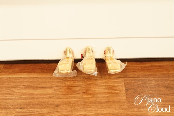 中古アップライトピアノ U3H　ホワイト