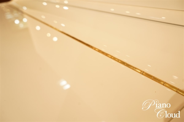 中古アップライトピアノ U3H　ホワイト