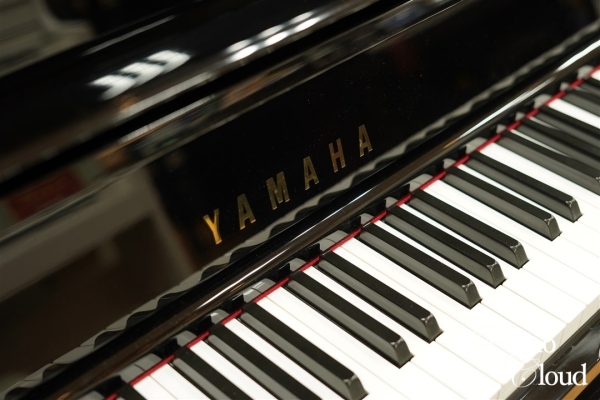 中古アップライトピアノ UX30BL