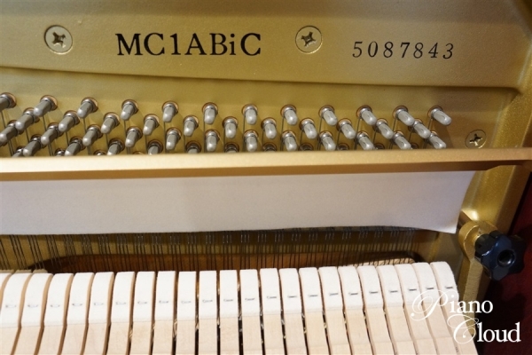 中古アップライトピアノMC1Bic