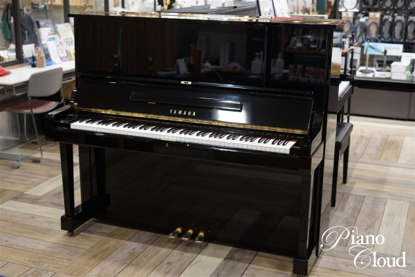 中古アップライトピアノ　YUX