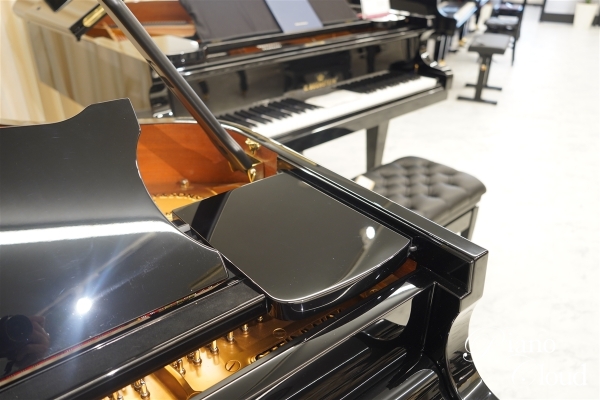 中古グランドピアノ B-211