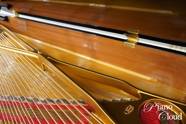 中古グランドピアノ B-211