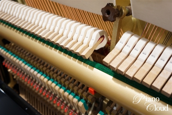 中古アップライトピアノYU30