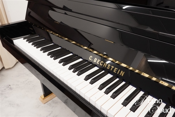 アップライトピアノ R2 Millenium