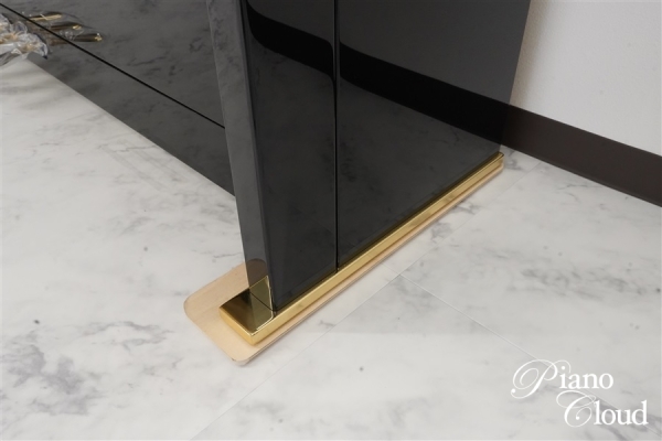 アップライトピアノ R2 Millenium