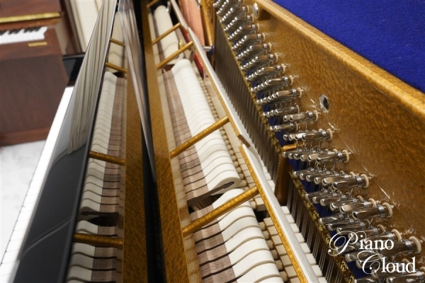 アップライトピアノ R2 Millenium