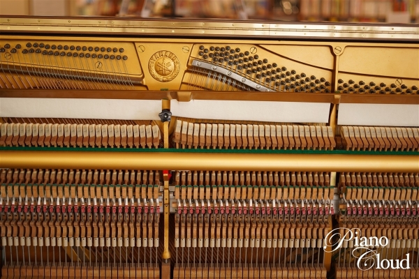 中古アップライトピアノ W102