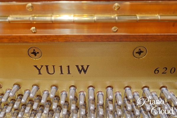 中古アップライトピアノ　YU11W