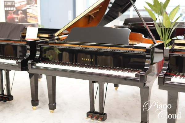 中古グランドピアノ C3E
