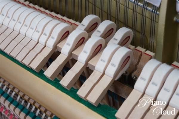 中古アップライトピアノ YU30