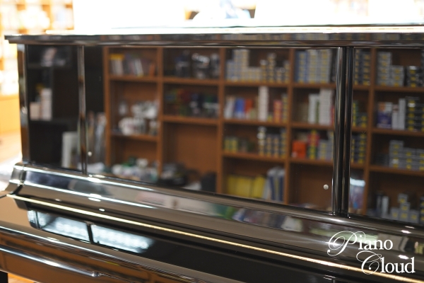 中古アップライトピアノ UX-3