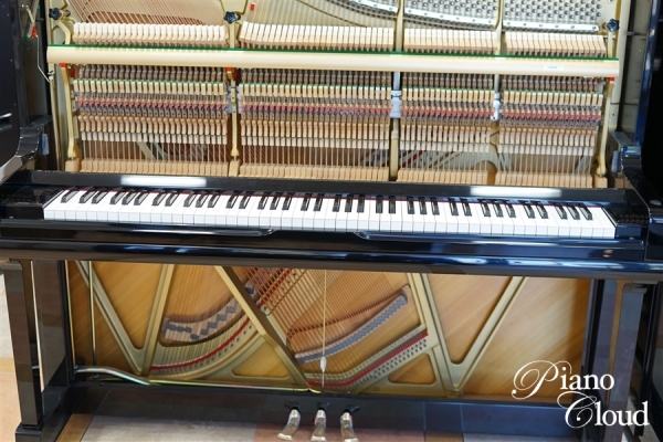 中古アップライトピアノ U30A