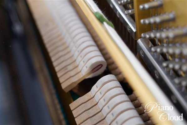 中古アップライトピアノ UX-1