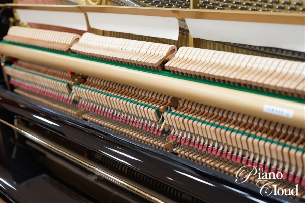 中古アップライトピアノ　UX10Bl