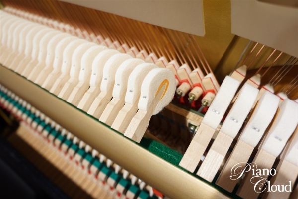 中古アップライトピアノU100