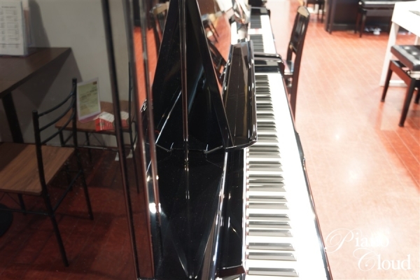 中古アップライトピアノUX30A