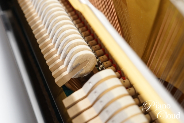 中古アップライトピアノ　U1H