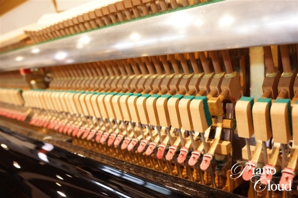 中古アップライトピアノMC301