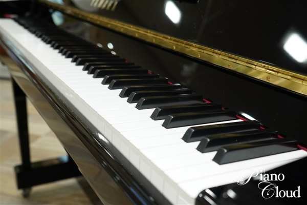 アップライトピアノ　b121TC3