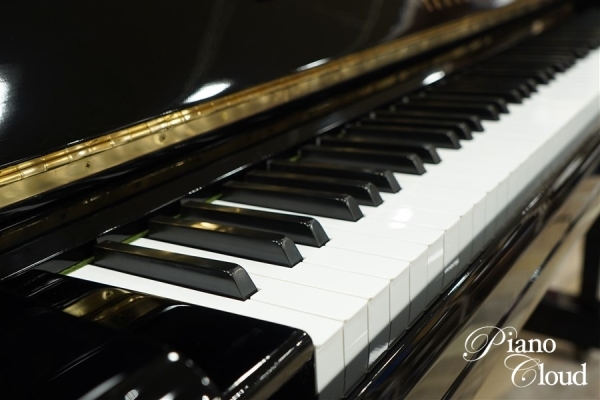 中古アップライトピアノ　U3H