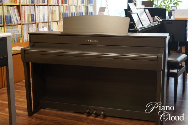 中古電子ピアノ CLP-745DW