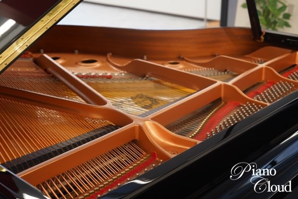 中古グランドピアノ GC1SN