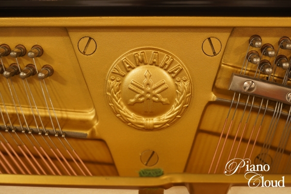 中古アップライトピアノ YUX