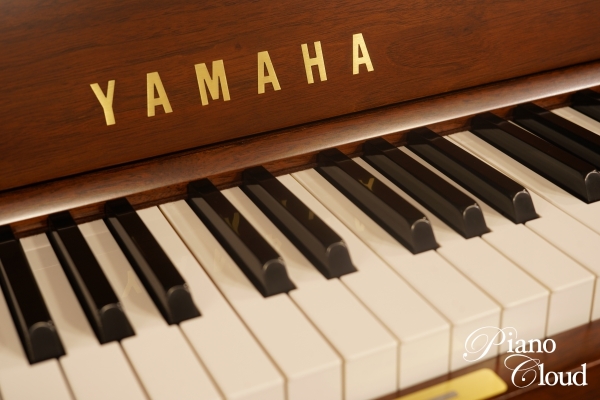 中古アップライトピアノ W102