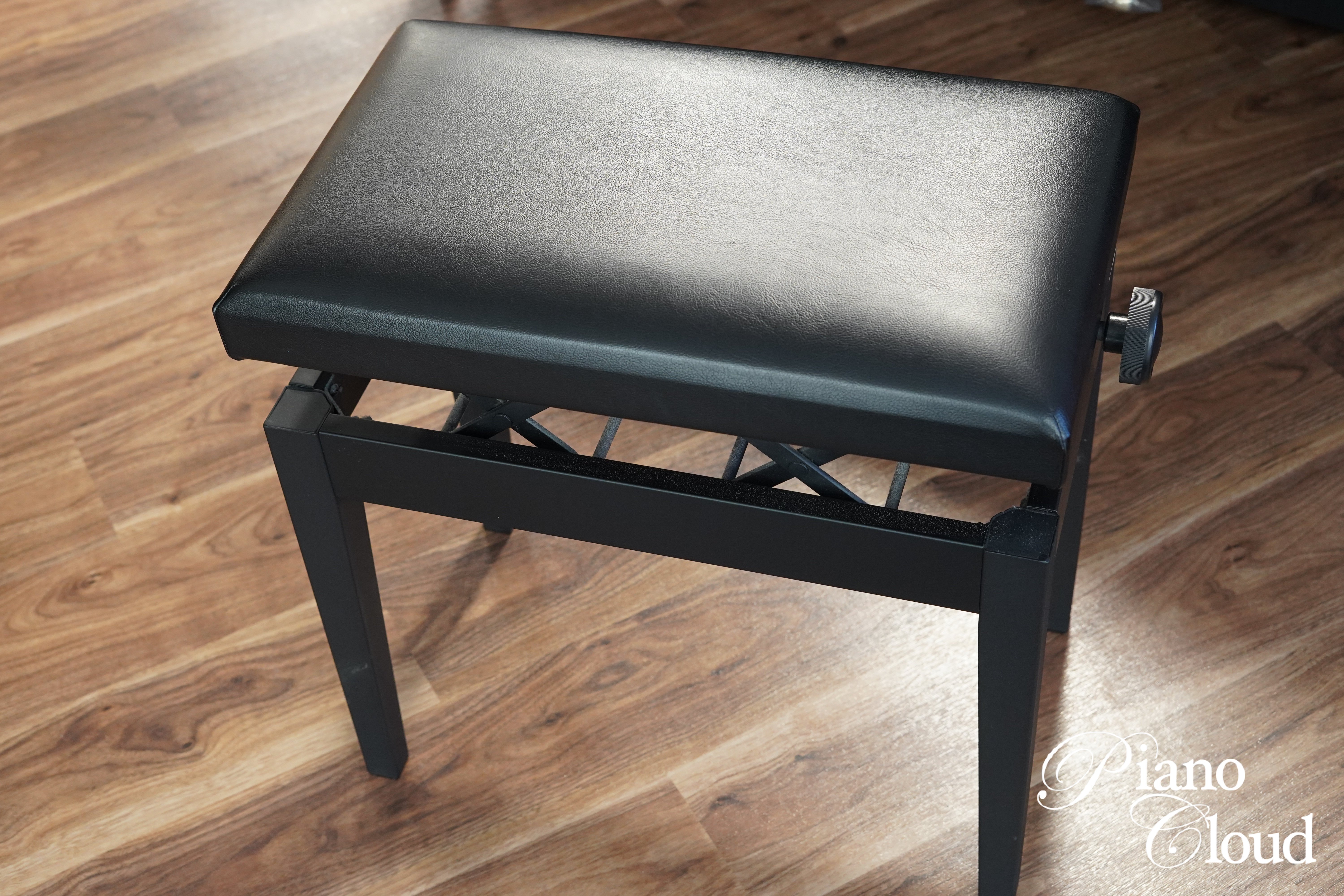 中古電子ピアノ GP300BK