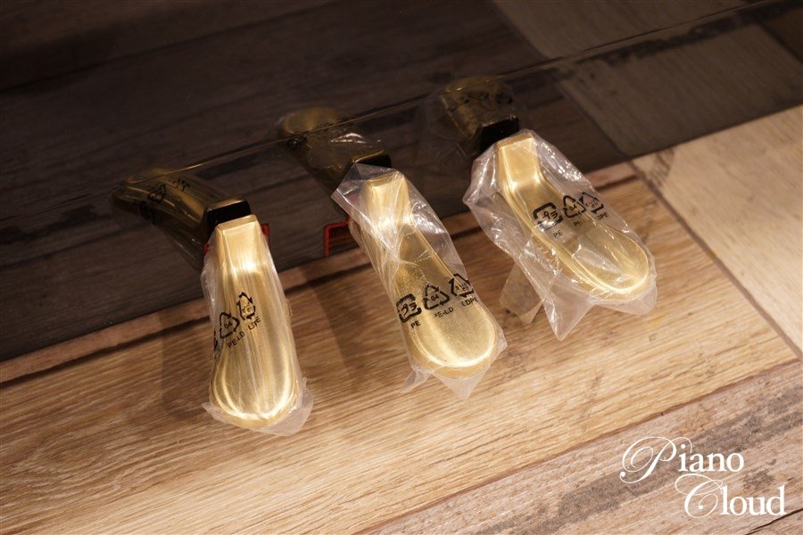 新品アップライトピアノ　b121SC3