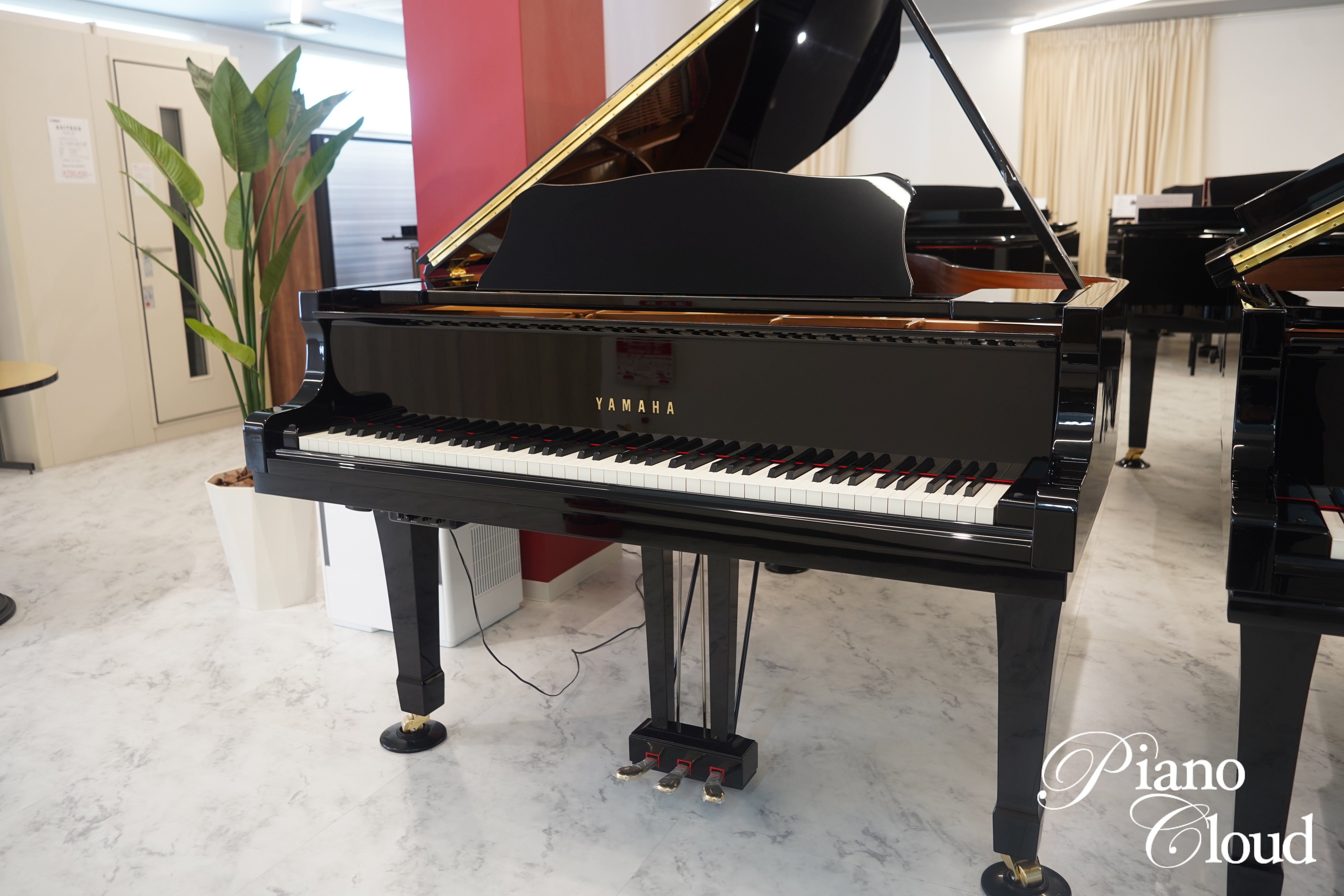 中古グランドピアノ C3サイレント