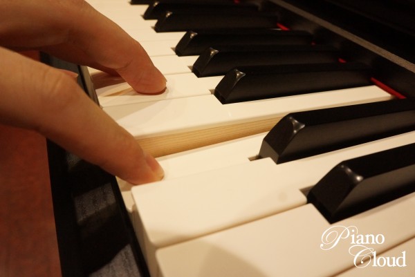 電子ピアノ Clavinova CLP-836