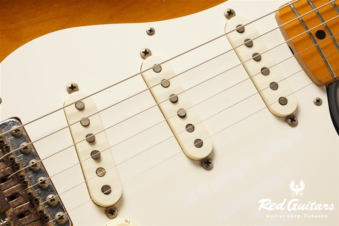 Fender JAPAN ST57-650 - 2 Tone Sunburst | Red Guitars Online Store