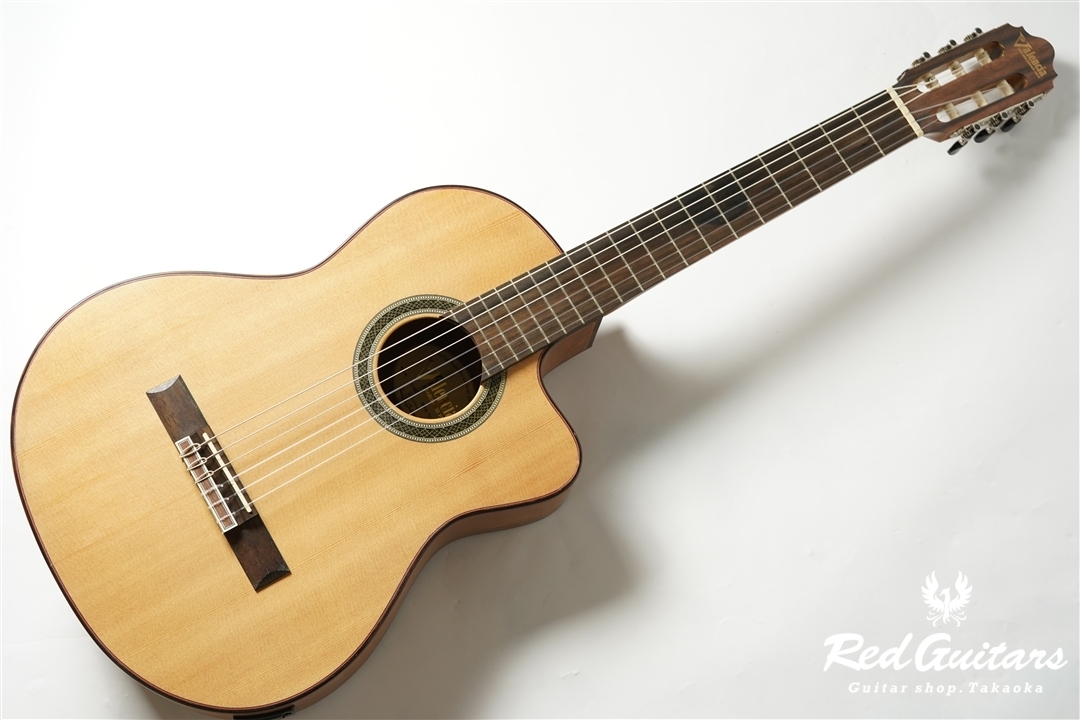 Valencia VC704CE | Red Guitars Online Store