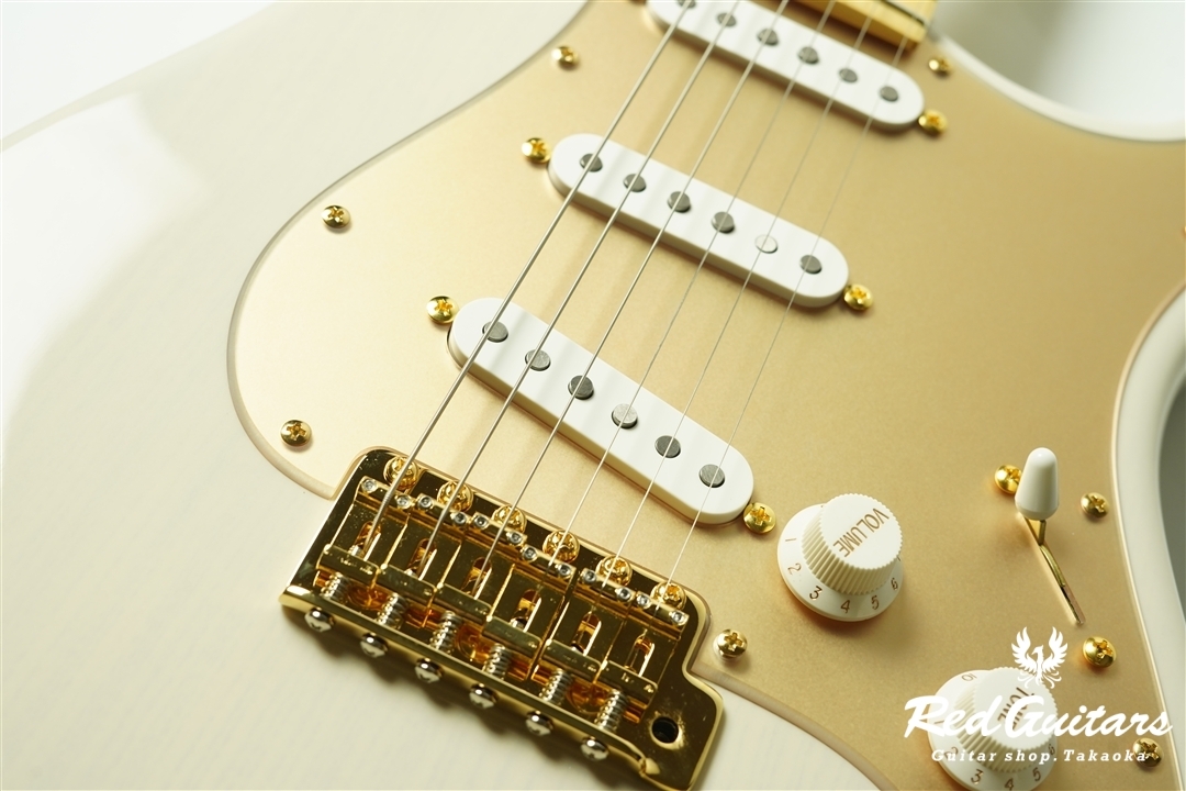 MC2-STD/M - White Blonde