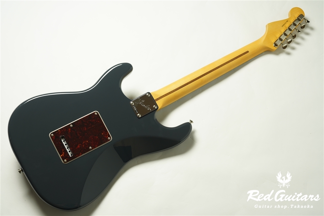 American Professional Classic Stratocaster - Faded Black