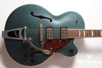 G2420T Streamliner Hollow Body with Bigsby - Gunmetal