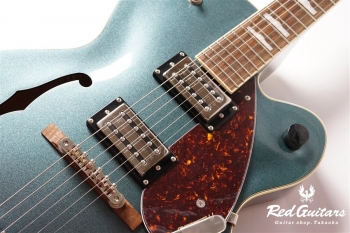 G2420T Streamliner Hollow Body with Bigsby - Gunmetal