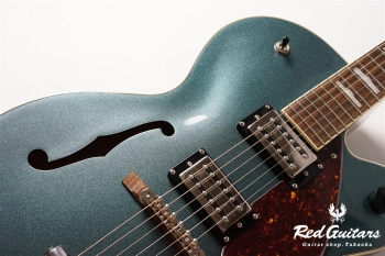 G2420T Streamliner Hollow Body with Bigsby - Gunmetal