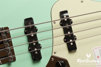 Made in Japan Junior Collection Jazz Bass - Satin Surf Green