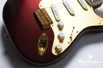 40th Anniversary Stratocaster Gold Edition -   Ruby Red Metallic