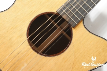 Model OM. Cutaway Cedar/Indian Rosewood